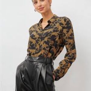 Rails Kate 100% Silk Lynx pattern button up blouse size medium